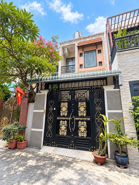 NHÀ HẺM XE HƠI ĐỖ CỬA - 76M2 3 TẦNG NGUYỄN SƠN - GIÁ CHỈ 6.X TỶ 16022728