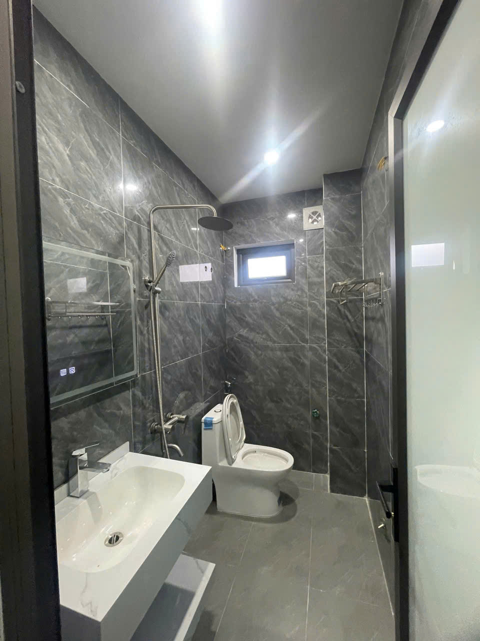 CẦN BÁN GẤP NHÀ 3 TẦNG XÂY MỚI TẠI TRẦN HUY LIỆU, TỈNH NAM ĐỊNH 16022786