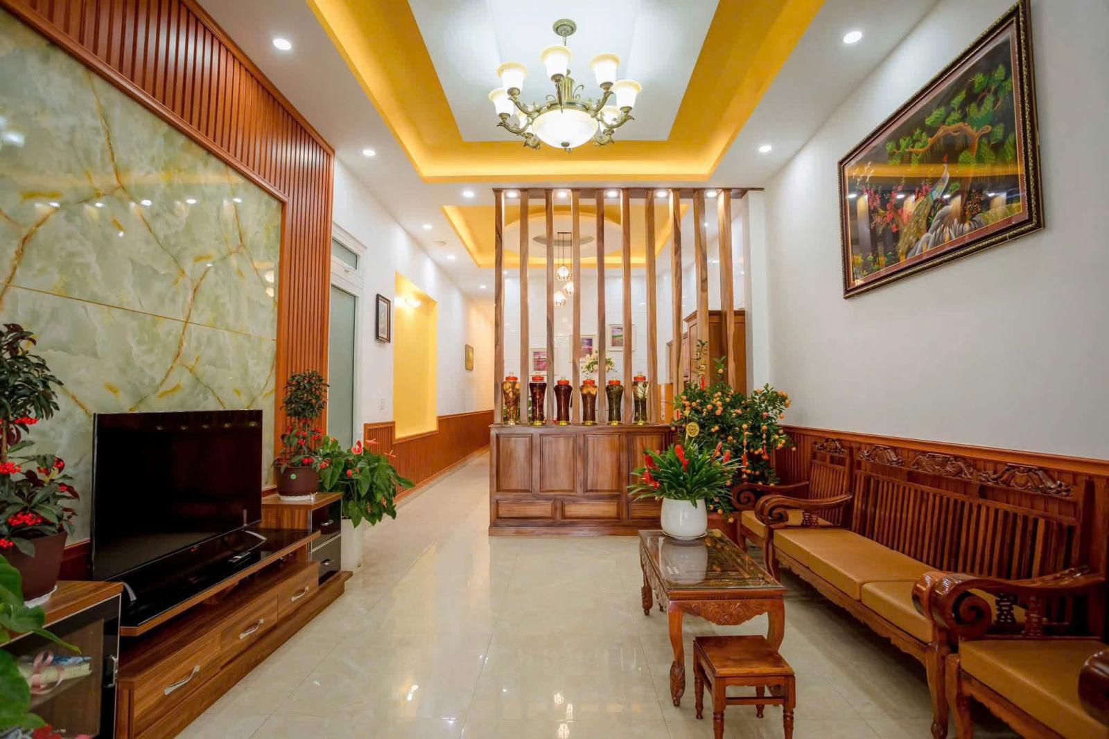 Cho thuê villa 7 phòng ngủ full nội thất cao cấp giá 27 triệu đường Xô Viết Nghệ Tĩnh Đà Lạt Lâm 16022881