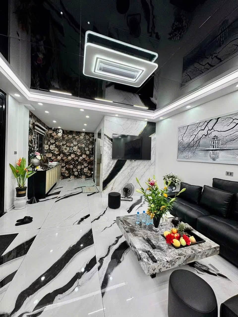Bán nhà phân lô phố Lạc Trung, 45m2, 4 tầng, mặt tiền 4m, nhỉnh 17 tỉ, vỉa hè, ô tô tránh 16022957