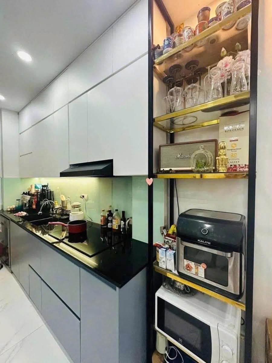 Chính chủ Bán nhà phố Quang Trung, 4 tầng, mặt tiền 4.6m, 48m2, 28.3 tỉ, kinh doanh đỉnh 16022986