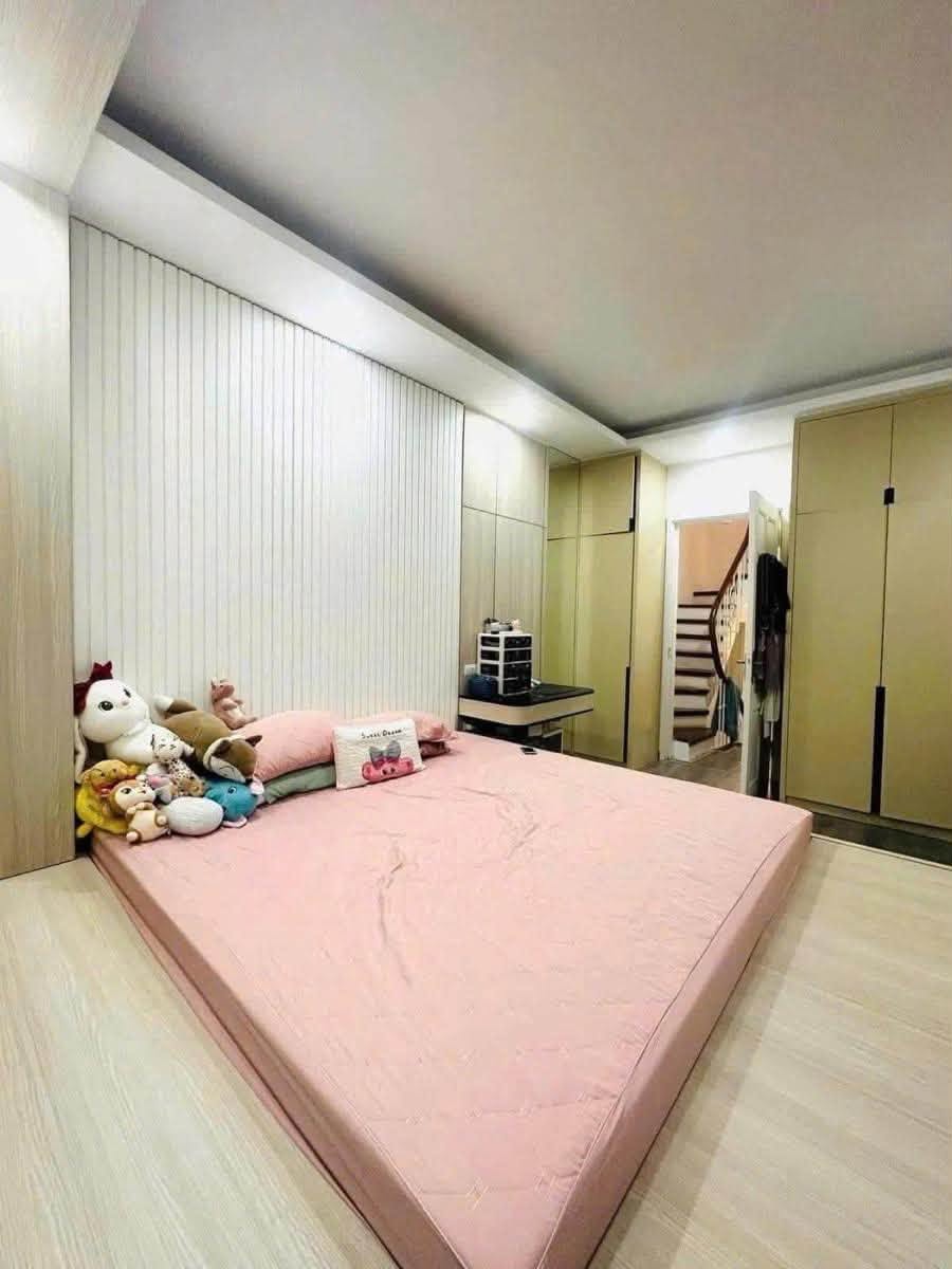 Chính chủ Bán nhà phố Quang Trung, 4 tầng, mặt tiền 4.6m, 48m2, 28.3 tỉ, kinh doanh đỉnh 16022986