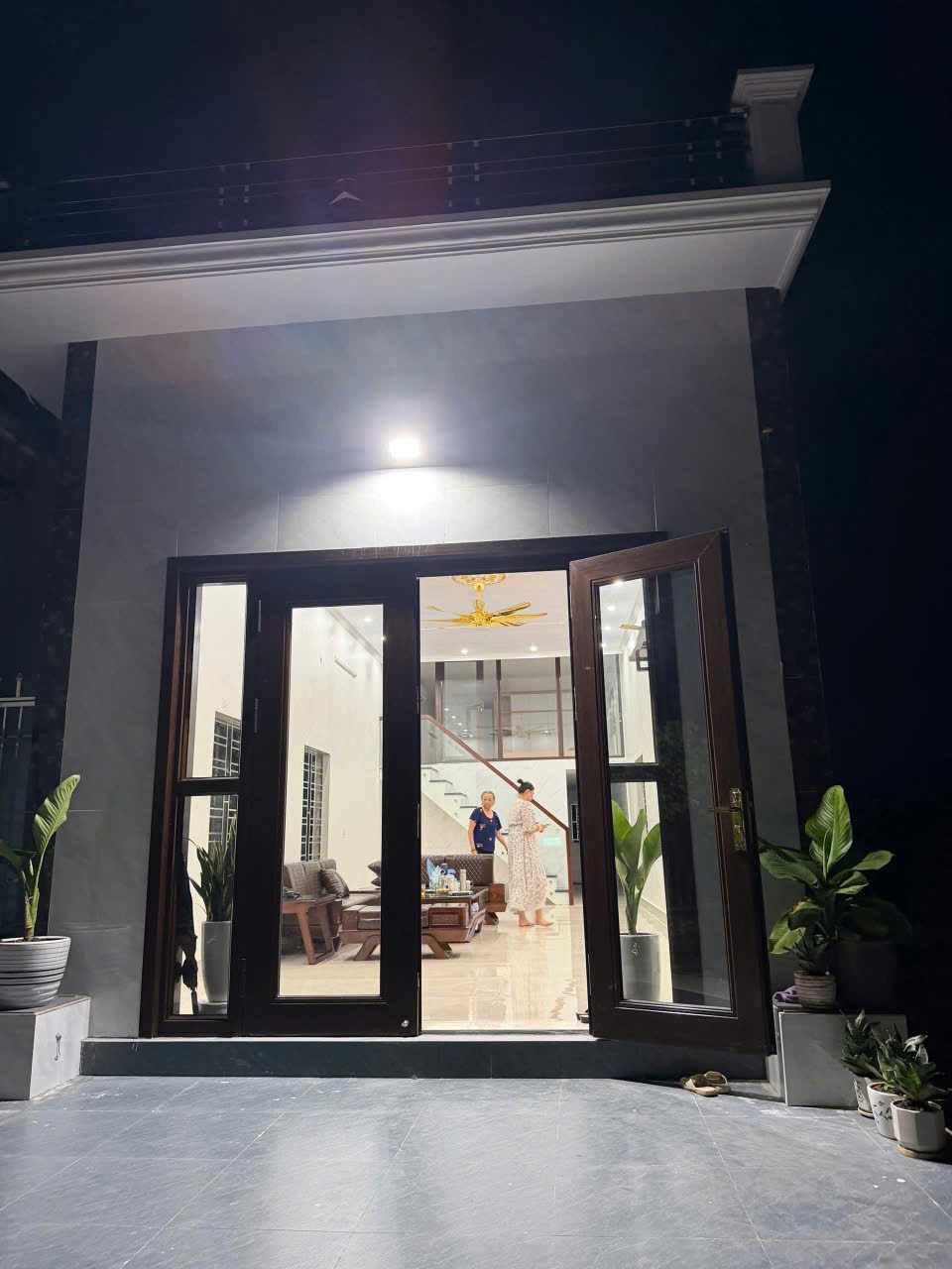 CHO THUÊ NHÀ ỐNG 1 TẦNG VÀ 1 GÁC LỬNG, MẶT ĐƯỜNG LỚN GẦN TRẠM SOÁT VÉ XÃ HƯNG PHÚ, HƯNG YÊN 16022999