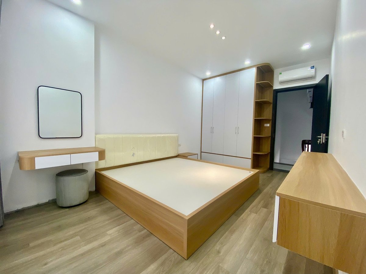 Săn nhà giá rẻ Thạch Bàn,60M,8 tầng gara ô tô,duplex full nội thất,KD,Hơn 18 tỷ 16023053