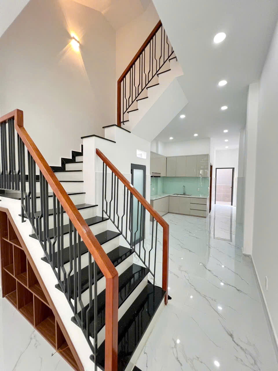 Nhà mới hẻm thẳng 5m 65m2 nở hậu Dương Bá Trạc P1Q8 P.Chánh Hưng 16023060
