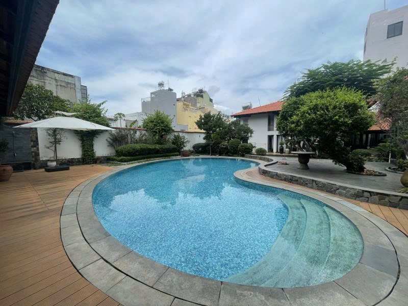 Bán Nhà Biệt Thự - ( hẻm 496) Dương Quảng Hàm, 15,5x20m, 2 Tầng + Hồ Bơi, 4PN, 28 Tỷ. 16023069