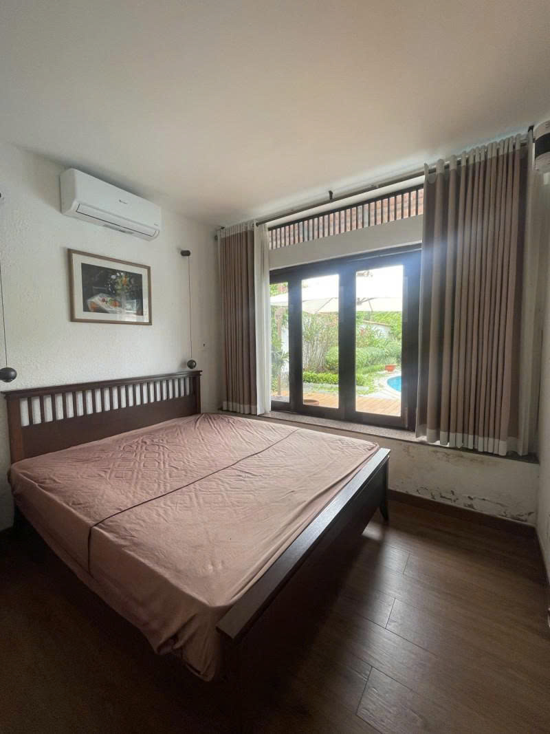 Bán Nhà Biệt Thự - ( hẻm 496) Dương Quảng Hàm, 15,5x20m, 2 Tầng + Hồ Bơi, 4PN, 28 Tỷ. 16023069