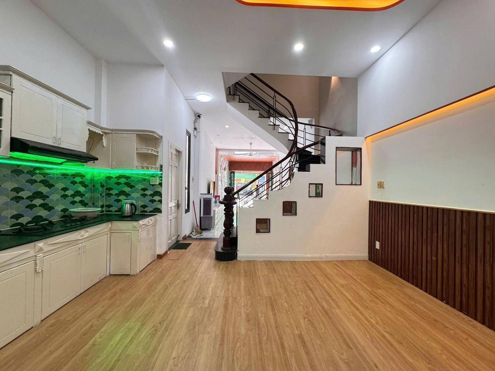 Bán nhà Mặt tiền Nguyễn Phúc Chu - gần Trường Chinh, 3,5/5,1x21m, 3 Tầng, 13,8 Tỷ. 16023073