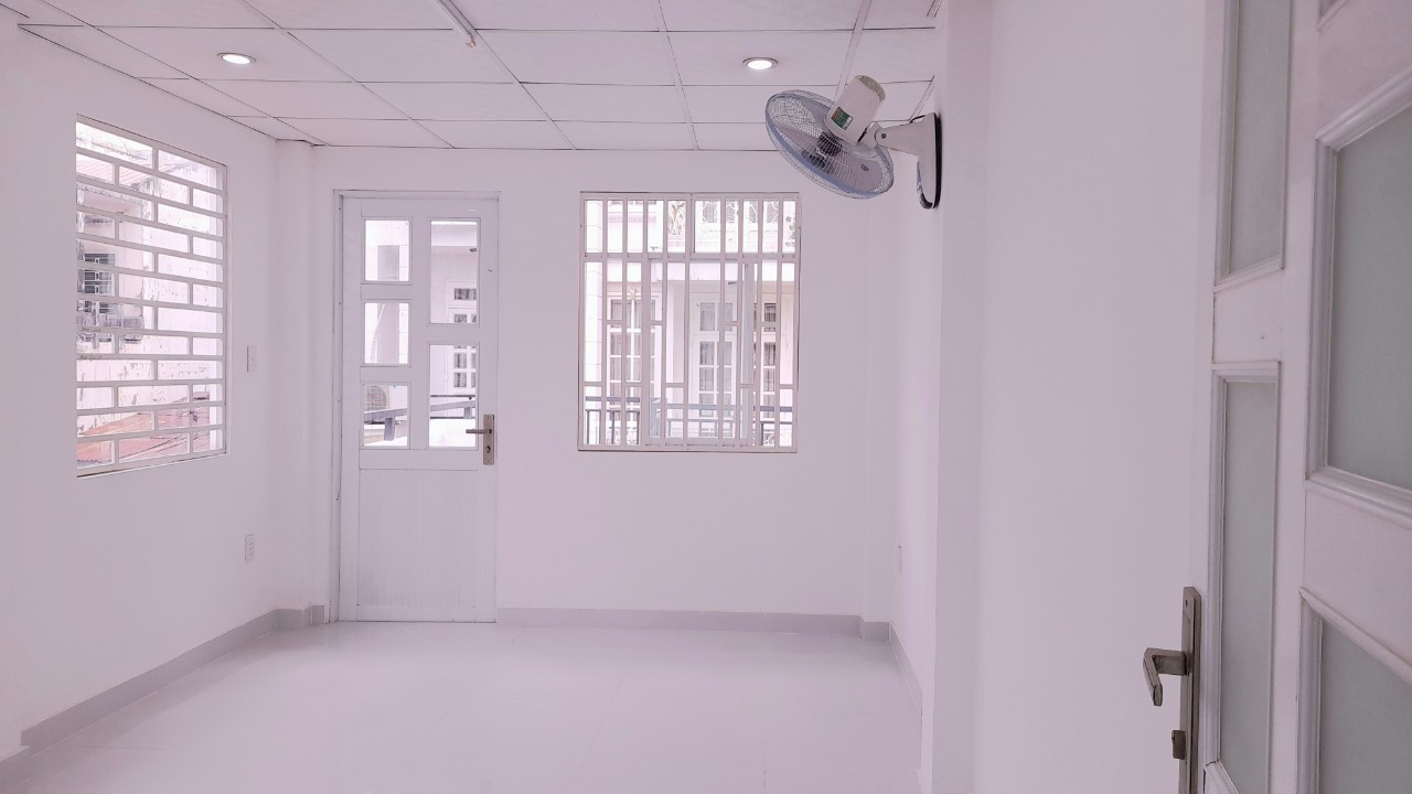 Chính chủ bán nhà mới 141/15 Bàn Cờ, 3.4*20m, khu biệt thự, hẻm xe tải 6m, P3, Q3, HCM 16021124