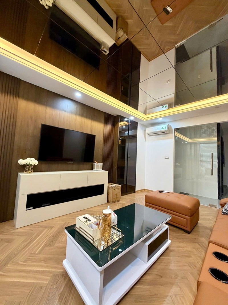 Bán nhà Hoa Lâm,Việt Hưng 6 tầng,64m,mt4m oto vào nhà nhỉnh 15 tỷ  16023153