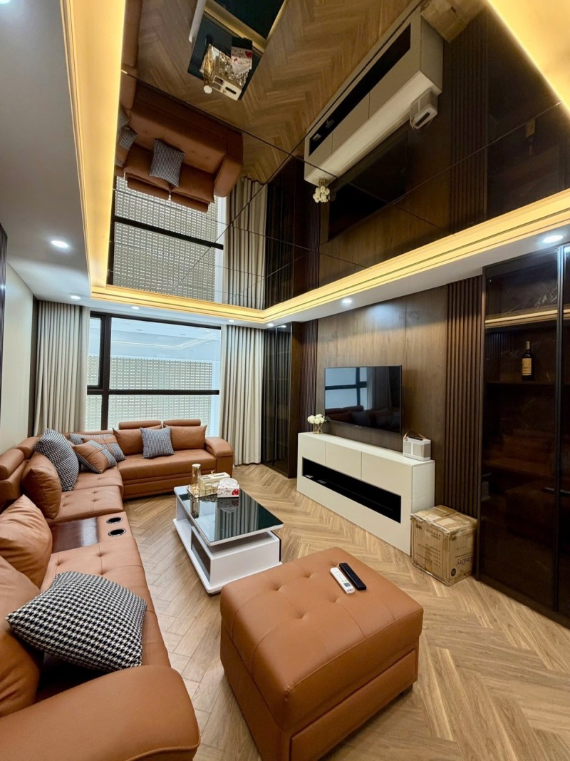 Bán nhà Hoa Lâm,Việt Hưng 6 tầng,64m,mt4m oto vào nhà nhỉnh 15 tỷ  16023153