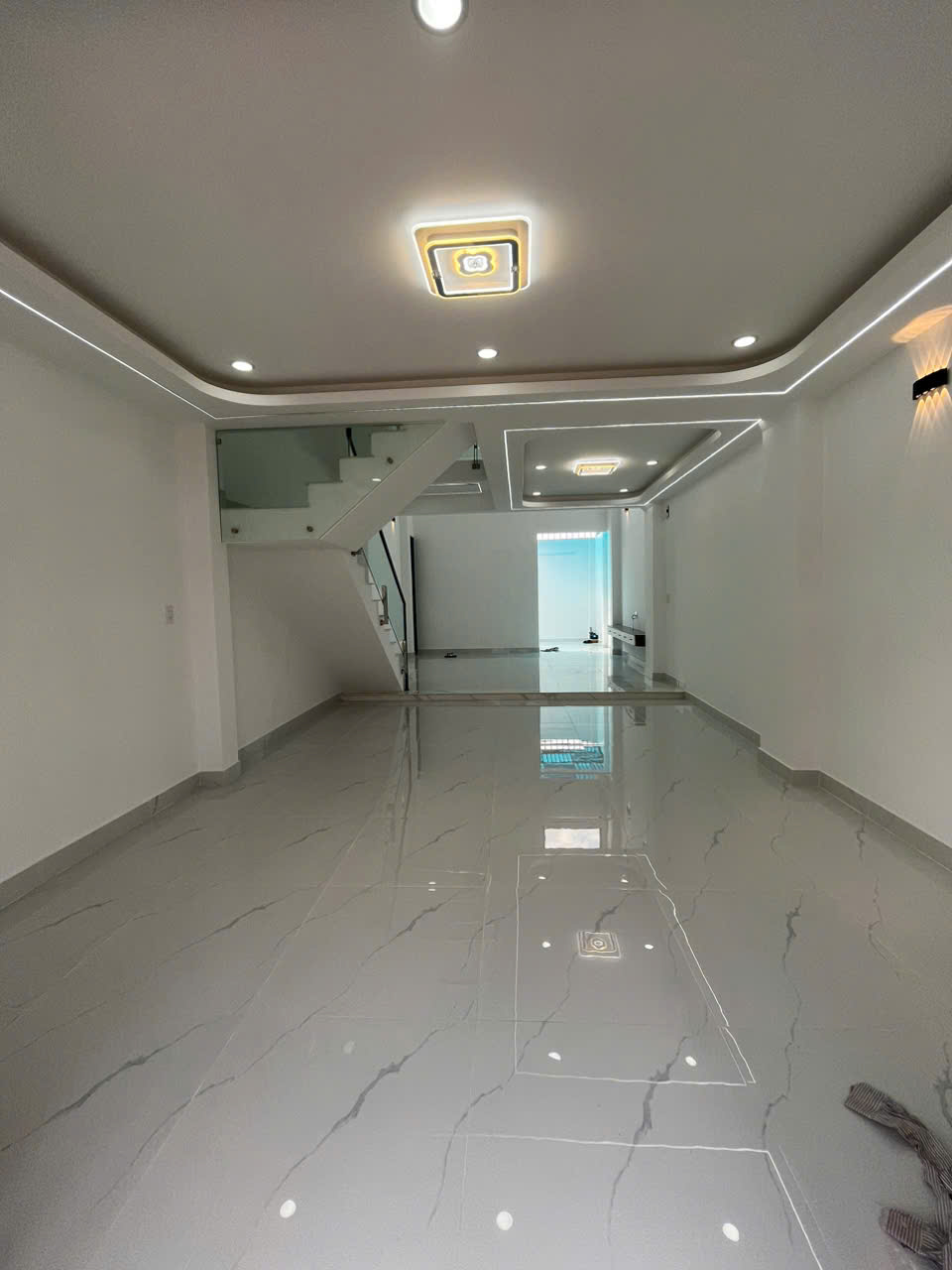 Bán nhà 1 lửng 2 lầu 5x17m giá nhỉnh 6 tỷ Đường 12m Gần Lê Văn Khương 16023164