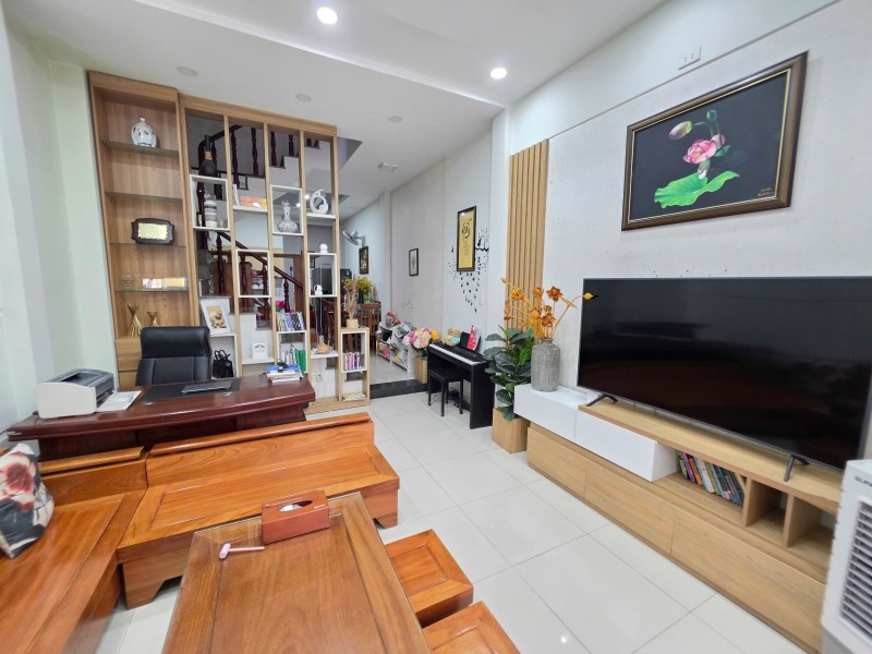 Bán nhà 3 tầng, Quốc Lộ 13, Hiệp Bình Phước, Thủ Đức, TP HCM,  sổ hồng riêng. Giá 7,28 tỷ. 16023178
