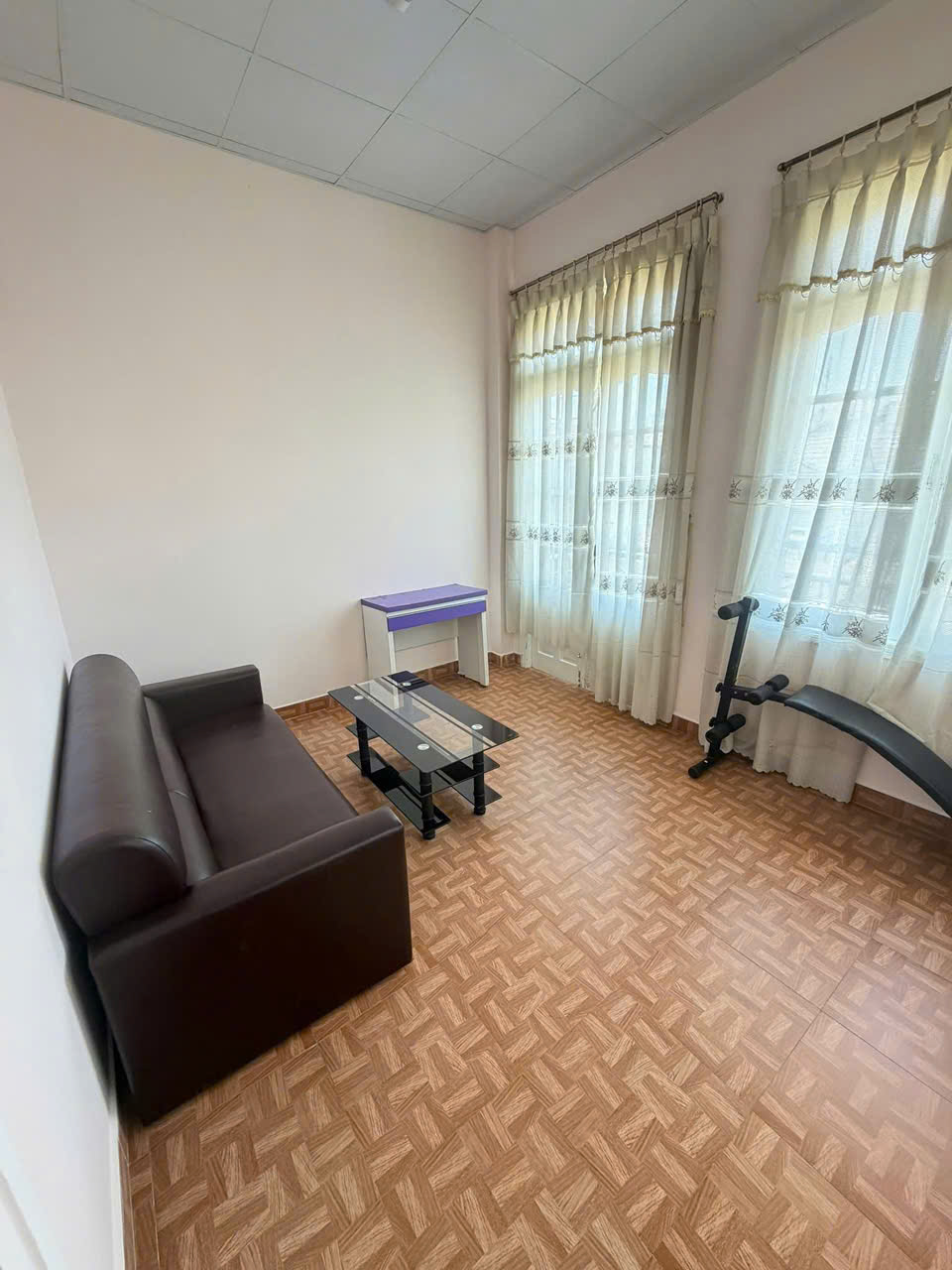 Cho thuê nhà nguyên căn có sân đậu ô tô giá 10 triệu đường Đồng Tâm Đà Lạt Lâm Đồng 16023183