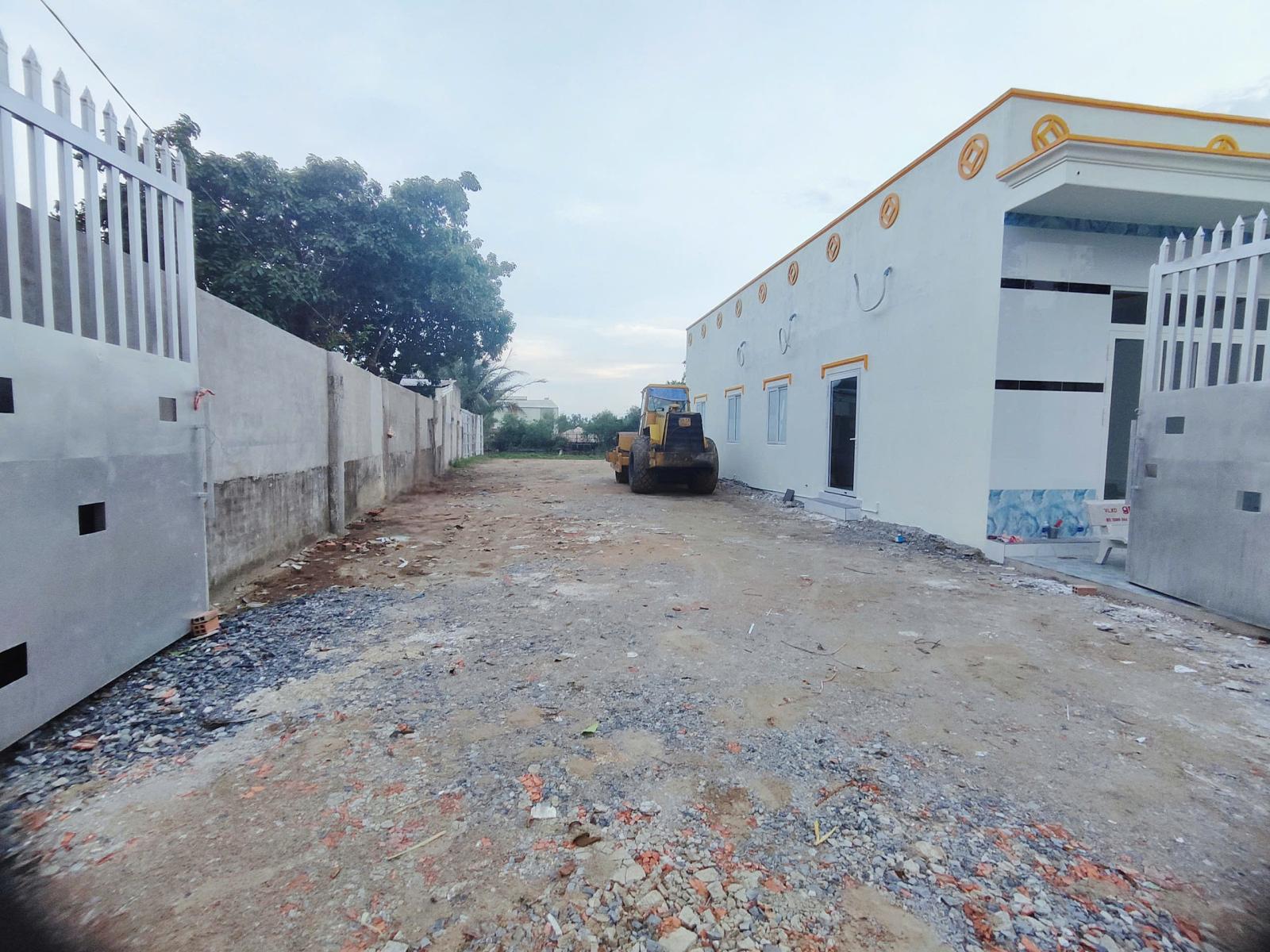 CHO THUÊ 800M2 NHÀ ĐẤT CÓ 2 MT ĐƯỜNG TÂN LONG VÀ SÔNG CHỢ ĐỆM 16023322