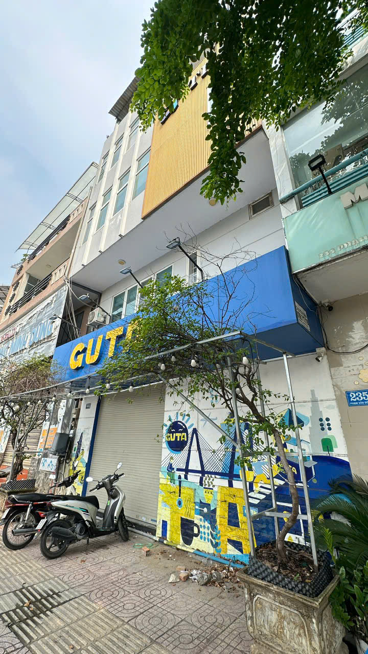 CHO THUÊ NHÀ MẶT TIỀN 1 TRỆT 3 LẦU TẠI 233 PHẠM VĂN ĐỒNG, PHƯỜNG 1, QUẬN GÒ VẤP , TPHCM 16023378