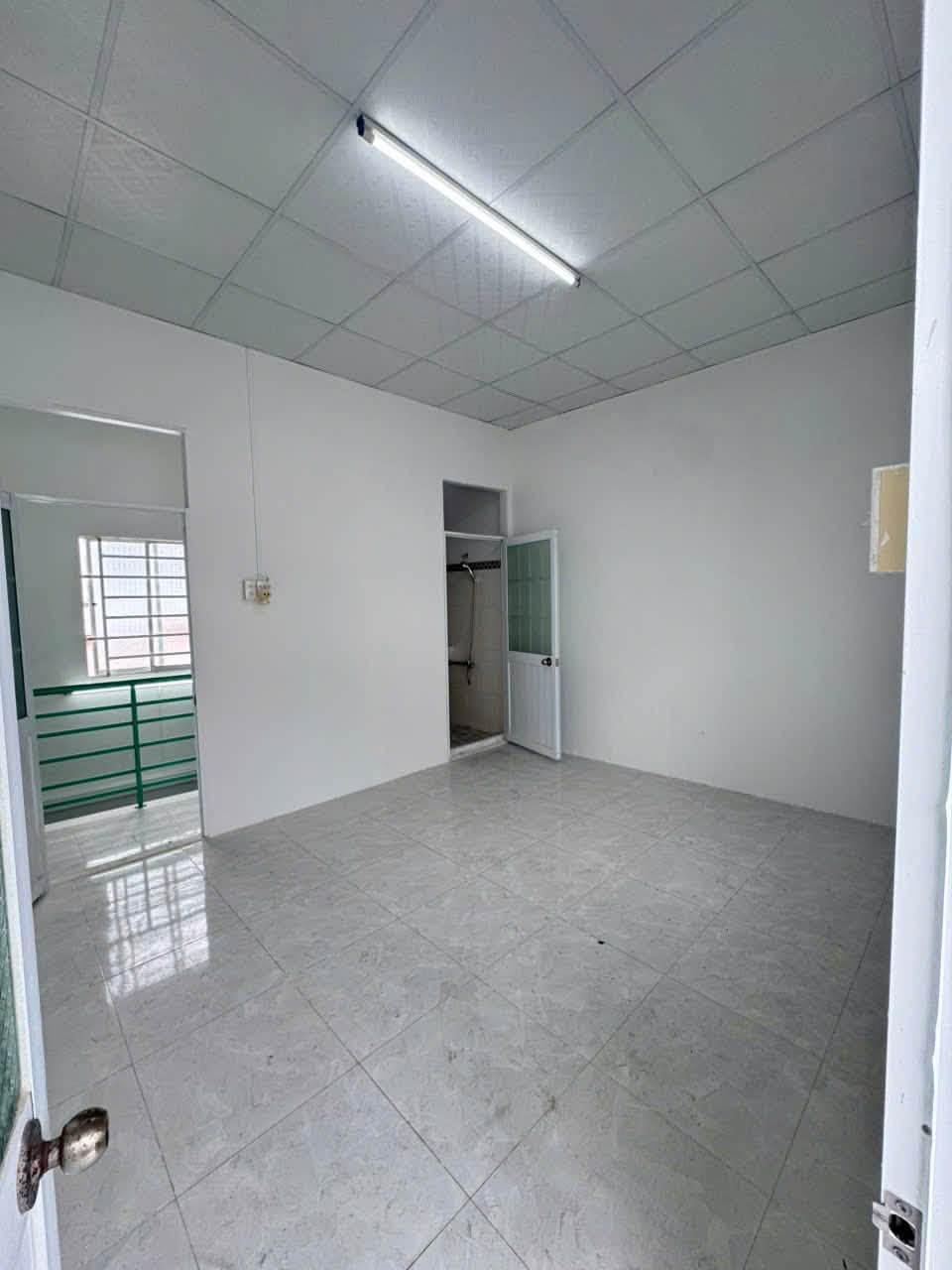 CC CẦN BÁN NHANH CĂN NHÀ 2 TẦNG Ở NHA TRANG KHU VỰC PHÍA BẮC CÁCH BIỂN PHẠM VĂN ĐỒNG CHỈ 80M 16023411