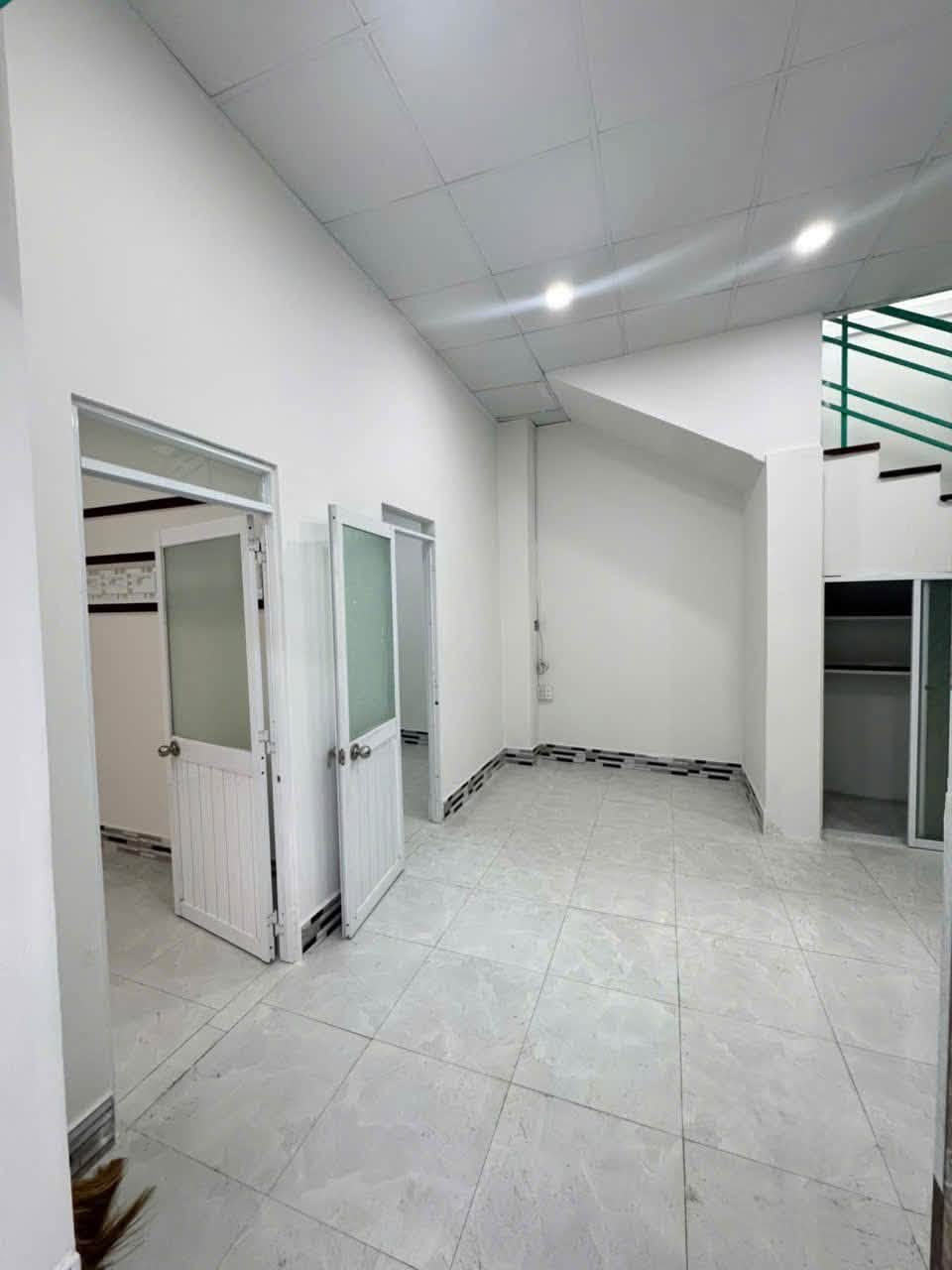 CC CẦN BÁN NHANH CĂN NHÀ 2 TẦNG Ở NHA TRANG KHU VỰC PHÍA BẮC CÁCH BIỂN PHẠM VĂN ĐỒNG CHỈ 80M 16023422