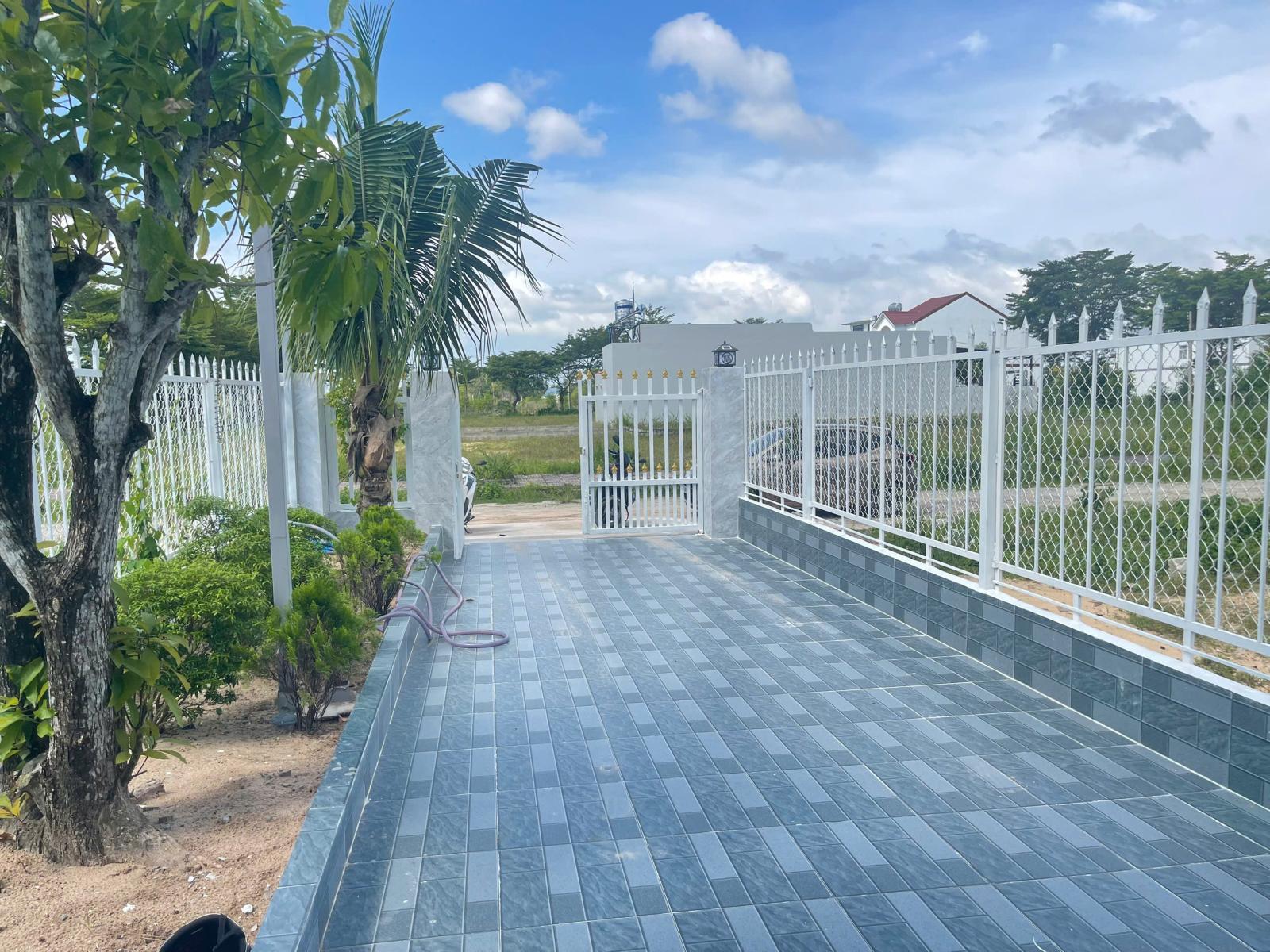 Bán nhà 1 trệt 1 lầu Đường B KDC Sài gòn hàm tân, Lagi giá rẻ 1.7 tỷ gần biển 16023445