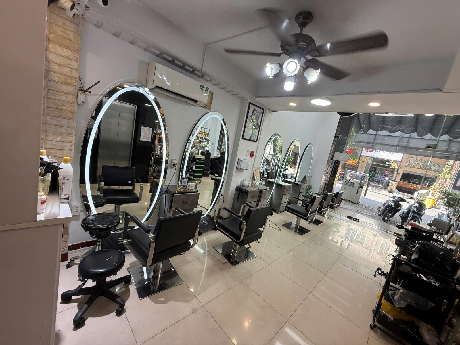 SANG NHƯỢNG SALON TÓC ĐANG HOẠT ĐỘNG ỔN ĐỊNH – GIÁ 250 TRIỆU 16023453