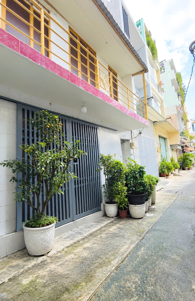 Nhà bề ngang lớn hẻm cụt an ninh Bùi Minh Trực P6Q8 P.Chánh Hưng 16023456