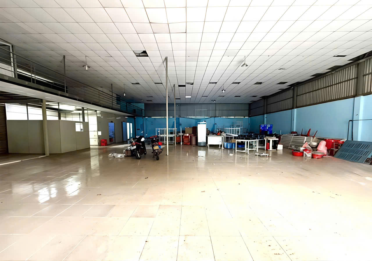 CHO THUÊ XƯỞNG 650m² BÀ ĐIỂM – ĐIỆN 3 PHA, CÓ SẴN VĂN PHÒNG! 16023470