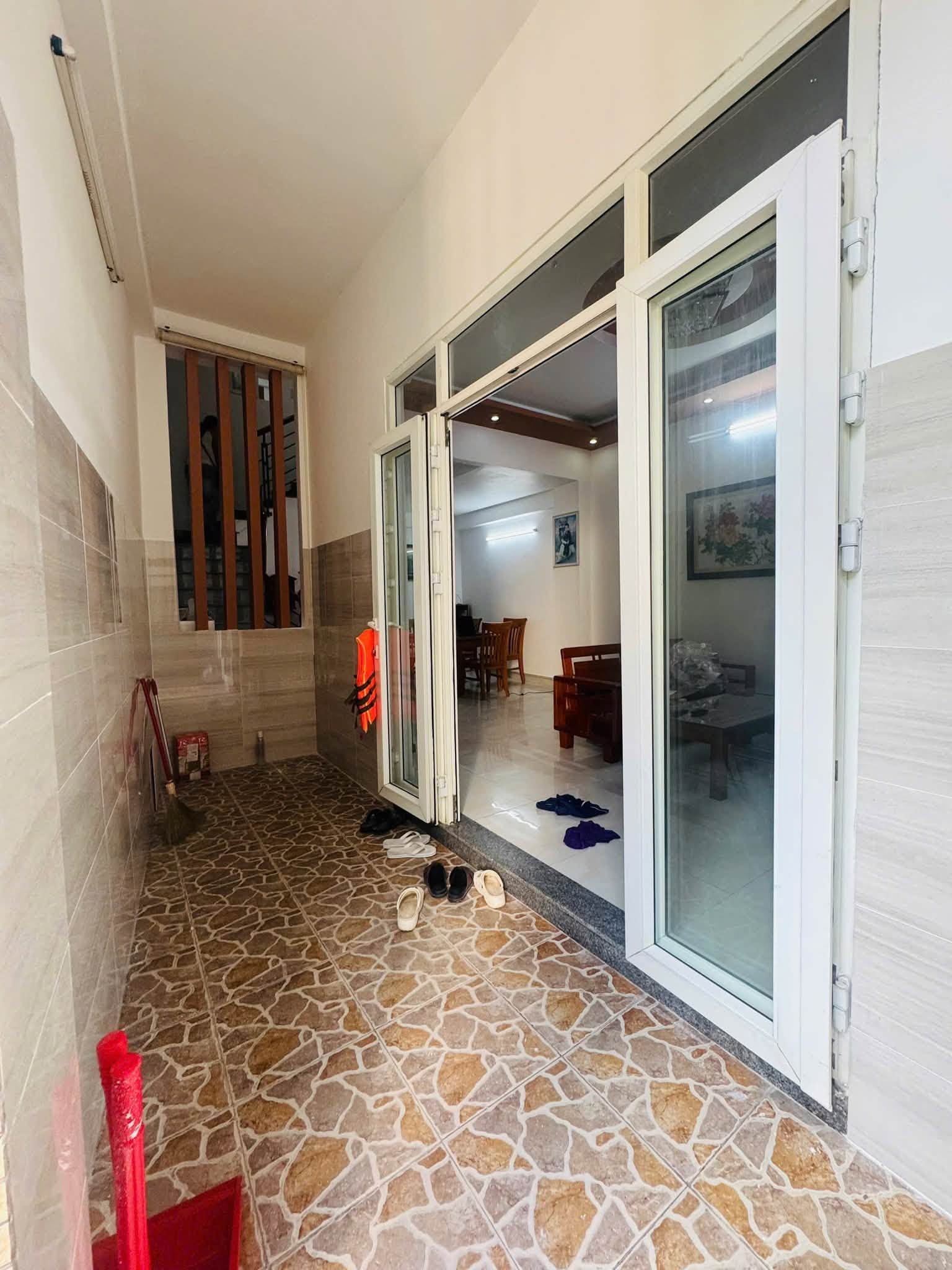 🔴💥Bán nhà 2,5 tầng kiệt ô tô Phạm Nhữ Tăng, chỉ sau lưng nhà Mặt tiền 16023519