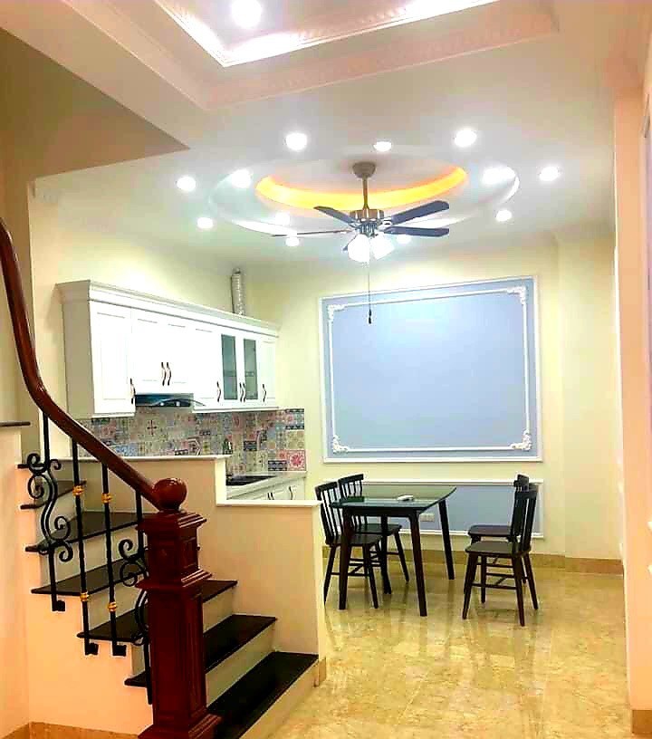 Bán nhà Bát Khối,Cổ Linh 4 tầng, 38m2,oto đỗ cổng nhỉnh 7 tỷ 16023540