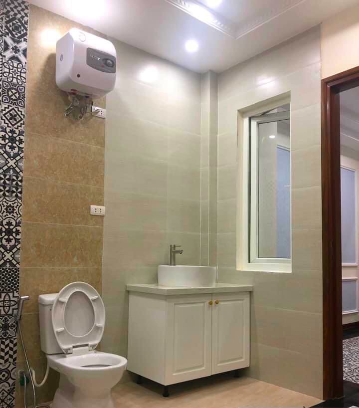 Bán nhà Bát Khối,Cổ Linh 4 tầng, 38m2,oto đỗ cổng nhỉnh 7 tỷ 16023540