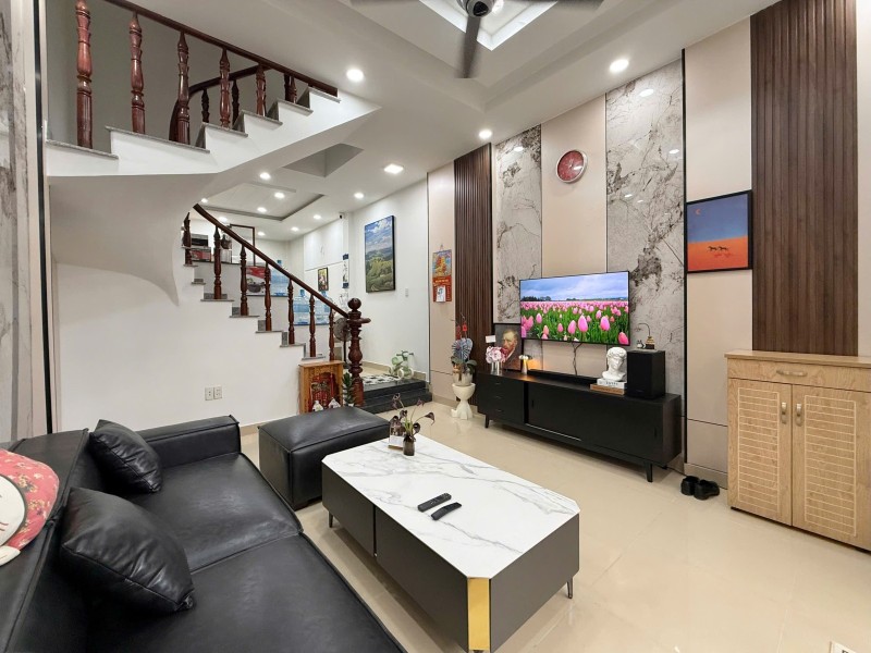 Bán nhà 3 tầng, 56m2,  Quốc lộ 13, Hiệp Bình Phước, Thủ Đức, TP HCM. Giá 7,28  tỷ, Sổ hồng riêng. 16023580