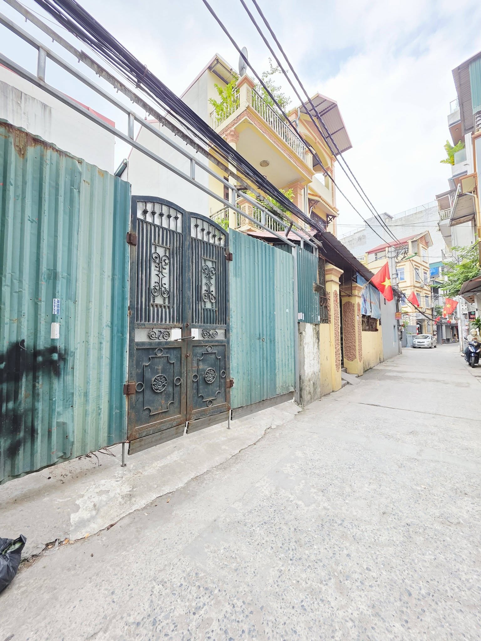  MẢNH ĐẤT NGÕ 205, XUÂN ĐỈNH, BẮC TỪ LIÊM-KD-Ô TÔ: 81M, MT 6,4M, GIÁ 20,4 TỶ. 16023630