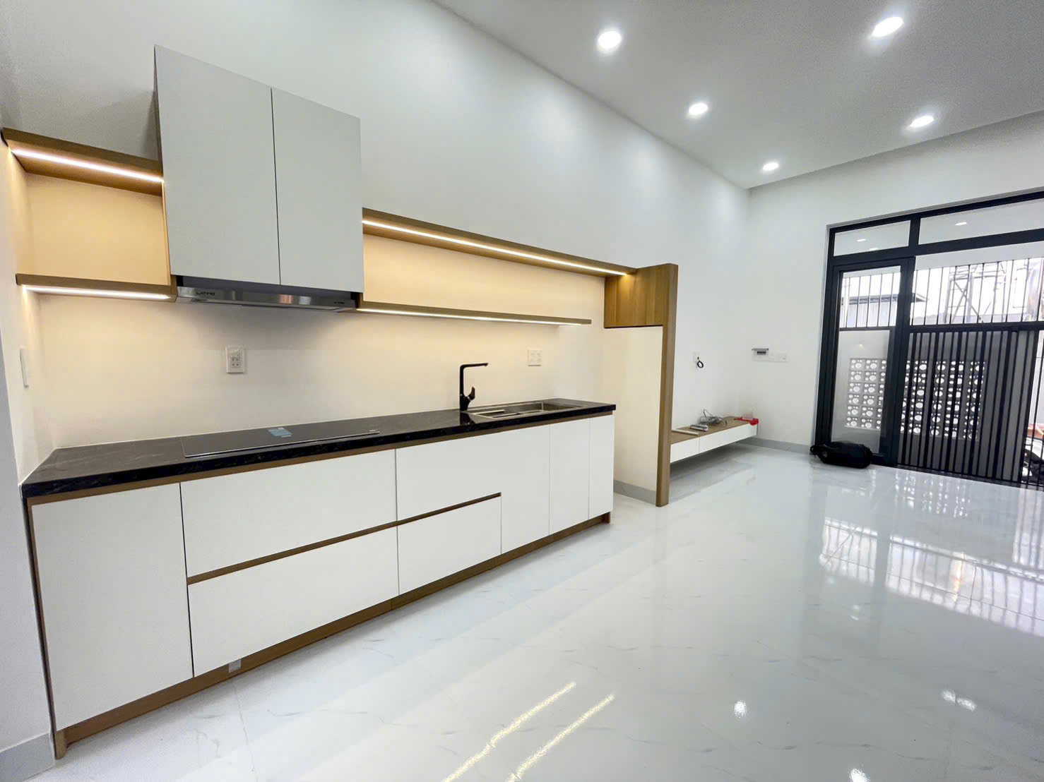CHO THUÊ NHÀ MỚI 100% ĐẸP HIỆN ĐẠI – KHU NEWTON, HÒN NGHÊ (NHA TRANG) 16023636