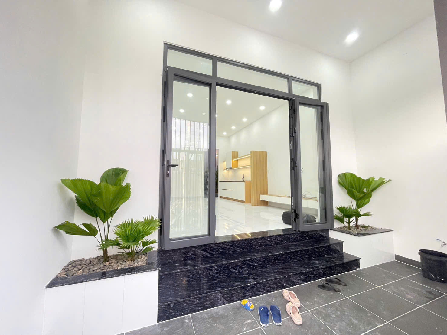 CHO THUÊ NHÀ MỚI 100% ĐẸP HIỆN ĐẠI – KHU NEWTON, HÒN NGHÊ (NHA TRANG) 16023636