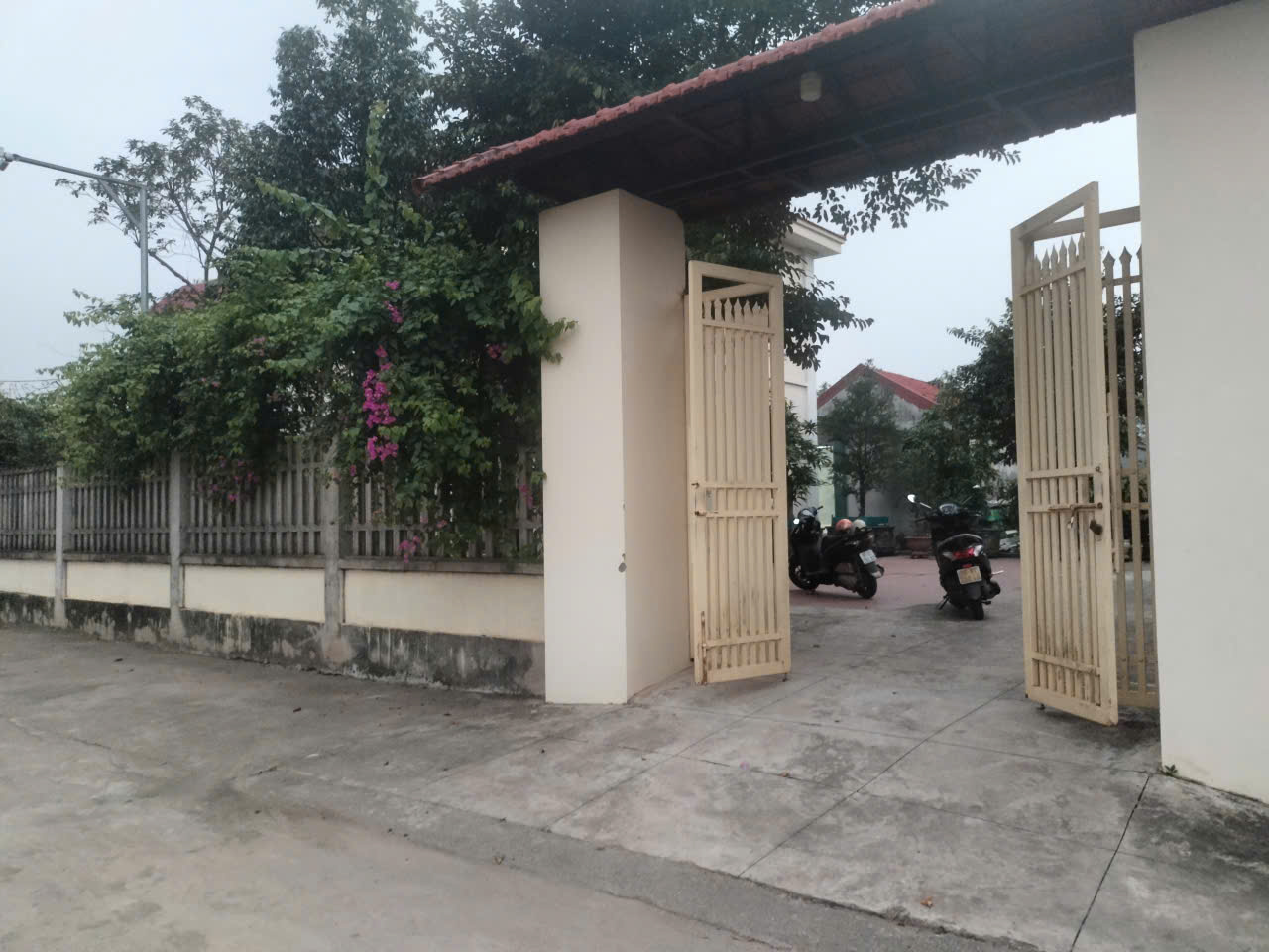 ***Chính chủ gửi bán căn nhà biệt thự 2 tầng tại cao thượng Tân Hưng 16023765
