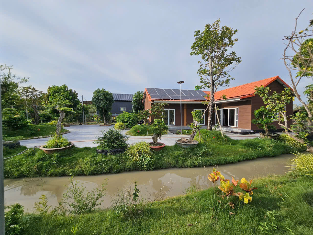 CHÍNH CHỦ CẦN BÁN NHÀ VƯỜN NGHỈ DƯỠNG ĐẦU TƯ HOÀN CHỈNH – KHÔNG GIAN SỐNG XANH, AN YÊN -TẠI TP. 16023776