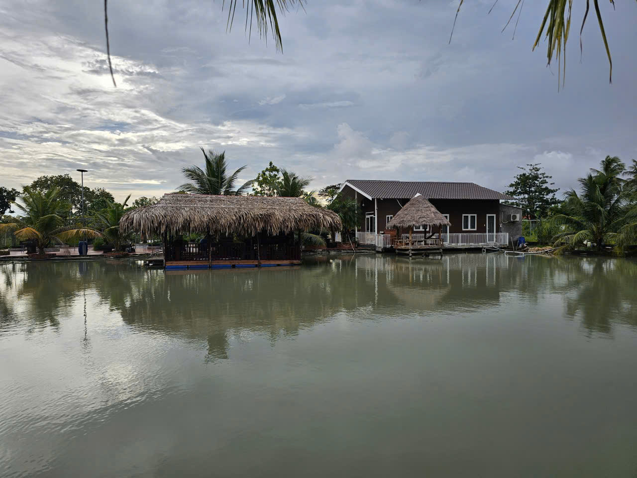BÁN NHÀ VƯỜN NGHỈ DƯỠNG HƠN 3.000M² – KHÔNG GIAN SỐNG XANH, ĐẲNG CẤP TẠI RẠCH GIÁ - KIÊN GIANG 16023777