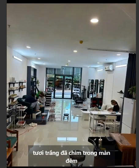Do chủ tiệm có kế hoạch đi nước ngoài nên cần sang gấp tiệm Spa – Hair – Nail  Vị trí: Khu đô thị 16023793
