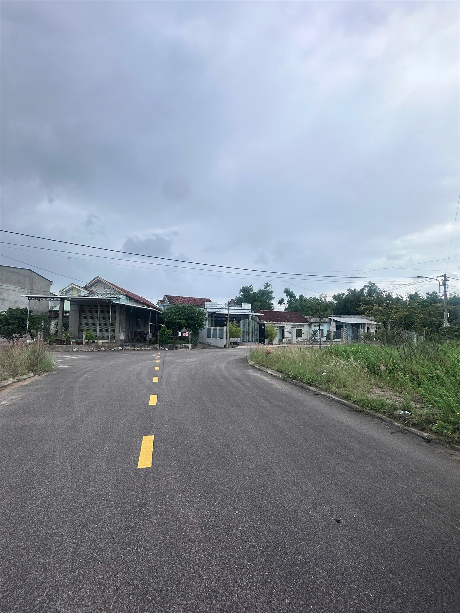 NHÀ ĐẸP – GIÁ TỐT – CHÍNH CHỦ CẦN BÁN LÔ ĐẤT Góc 2 Mặt Tiền, P. Nhơn Hưng, TX. An Nhơn, Bình Định 16023796