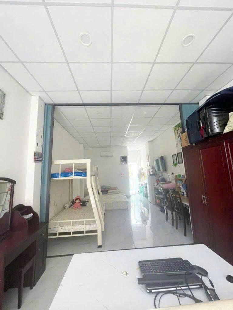 Nhà đường nội bộ 6m oto trước nhà 109 Dương Bá Trạc P.Chánh Hưng (P1Q8) 16023821