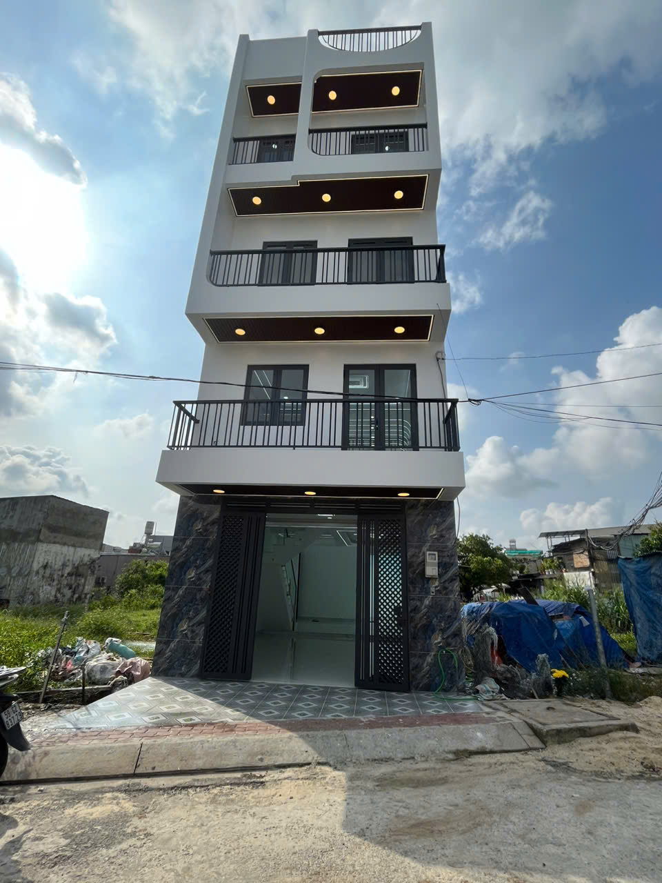 SIÊU PHẨM NHÀ PHỐ HIỆN ĐẠI HÓC MÔN – FULL NỘI THẤT VIP, CHỈ 6,5 TỶ! 16023832