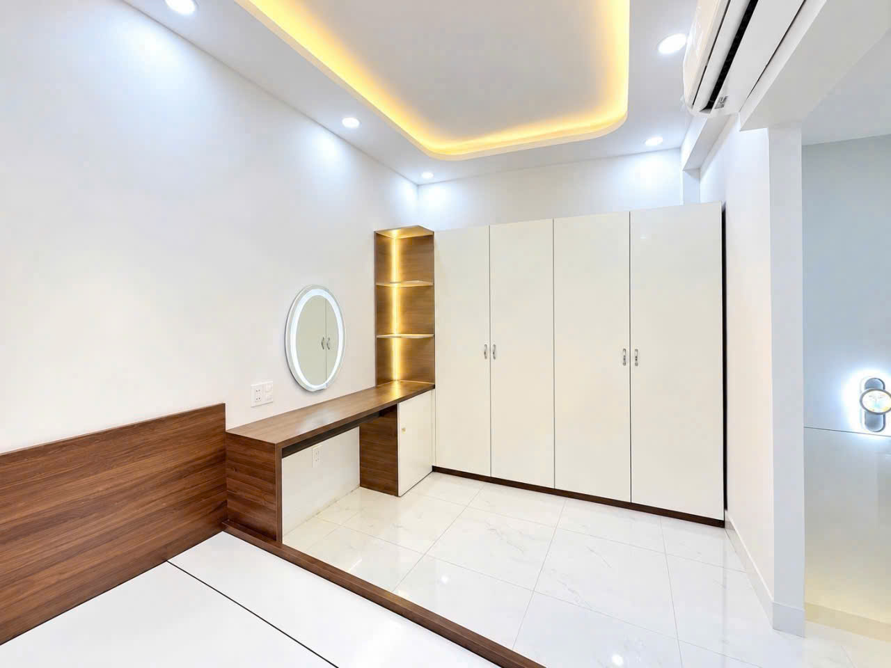 Ngộp,Bán nhà Huỷnh Tấn Phát, ngang 5m, 4PN 3WC, 3 tầng, chỉ 4.xx tỷ mini 16023888