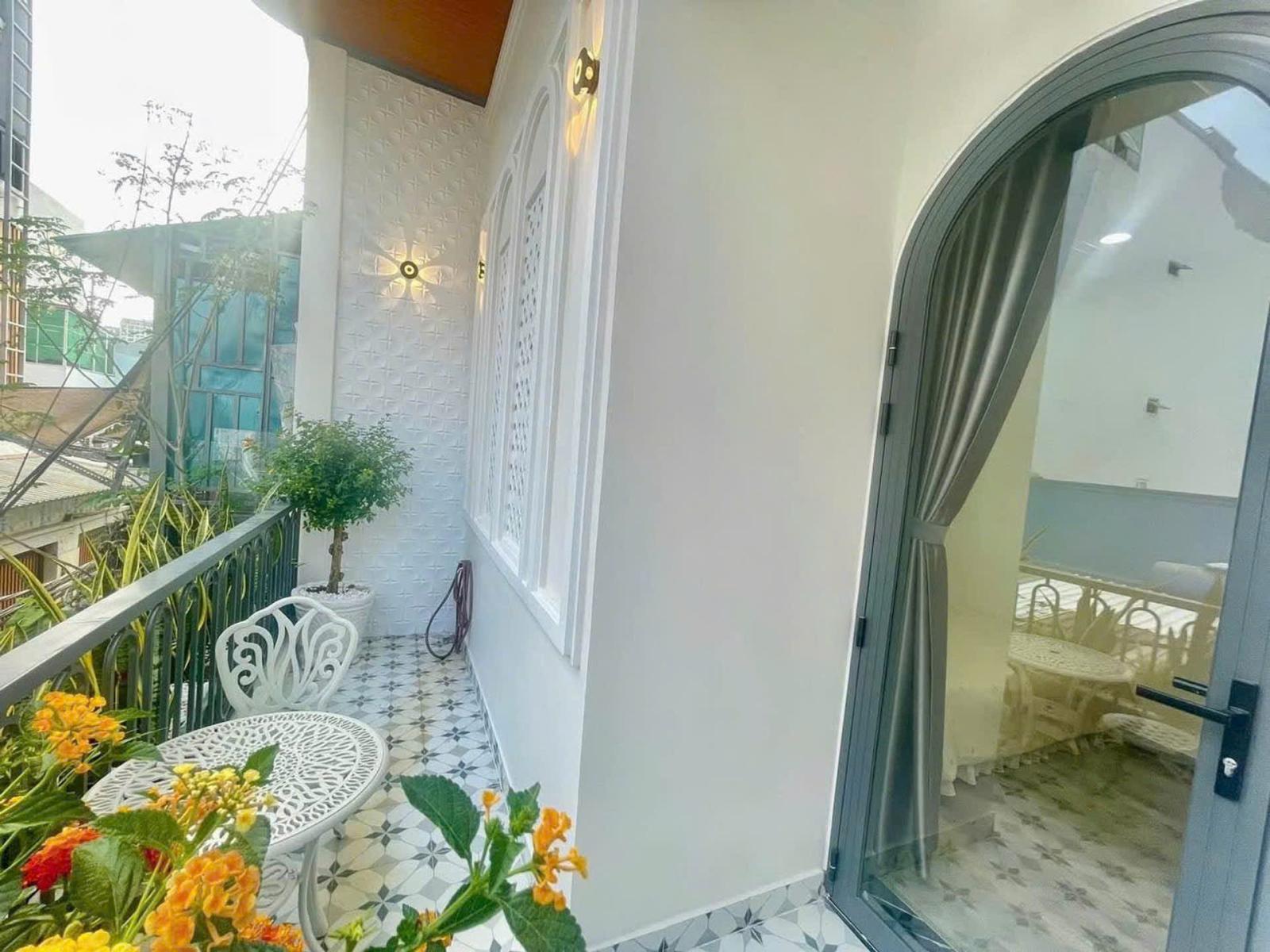 Bán nhà gần Nguyễn Thị Thập, hẻm XH, ngang 6m, 72m2, 3 tầng, giá 4,5 tỷ 16023892