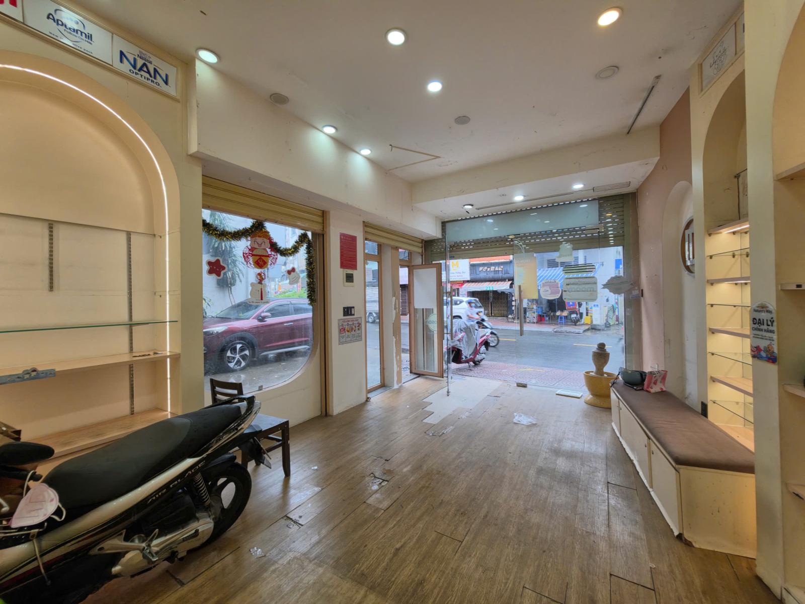  Bán hoặc cho thuê căn góc mặt tiền đắc địa Huỳnh Văn Bánh – Phú Nhuận, kinh doanh cực tốt 16023914