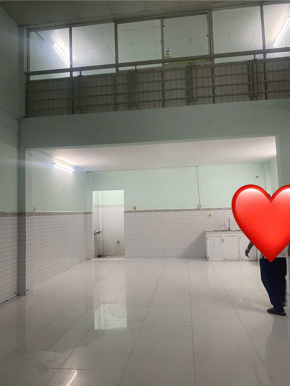 Cho thuê nhà mặt nguyên căn có gác, có thể kinh doanh và ở lại.
 16023916