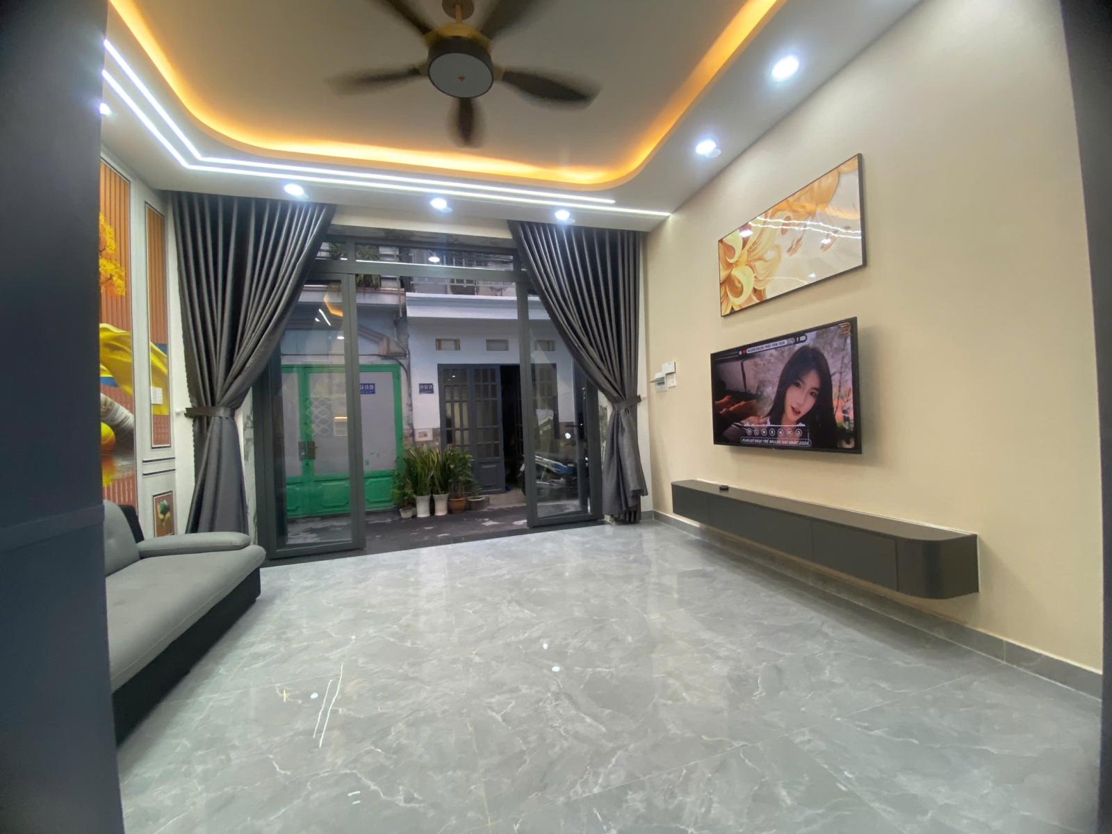 Nhà Bán  4,4m x 10m hai lầu ngay chợ Thạch Đà PVC F14 Gv  16023918