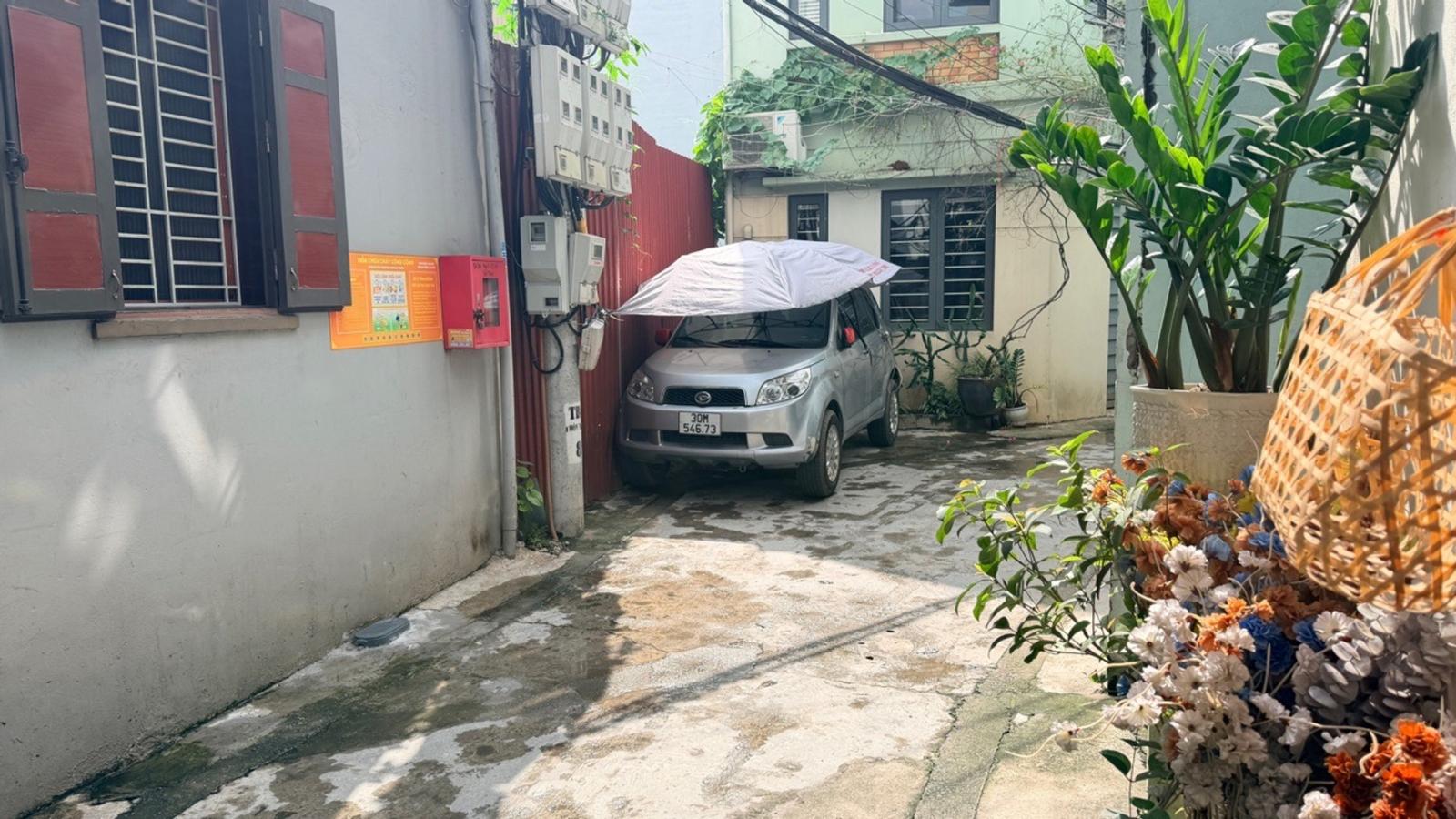 Bán đất tặng nhà 2 tầng Phố Trạm- Lô góc- Oto - 65m 2 tầng 12,9 tỷ(TL) 16023988