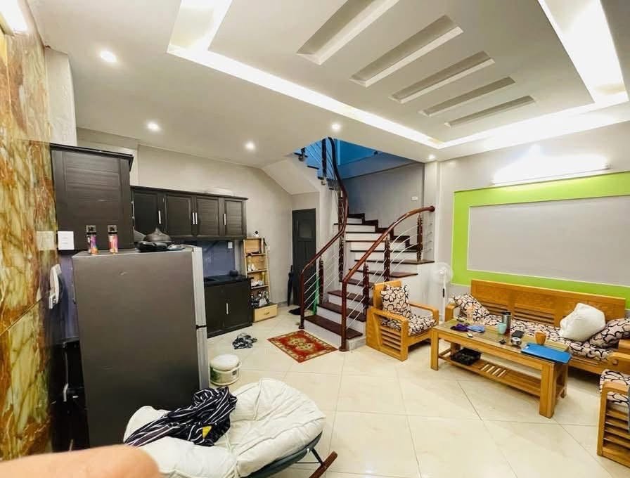 Bán nhà Trần Phú, 65m2, 4 tầng, mặt tiền 6m, 30 tỷ, ngõ ô tô vào nhà, kinh doanh 16024187