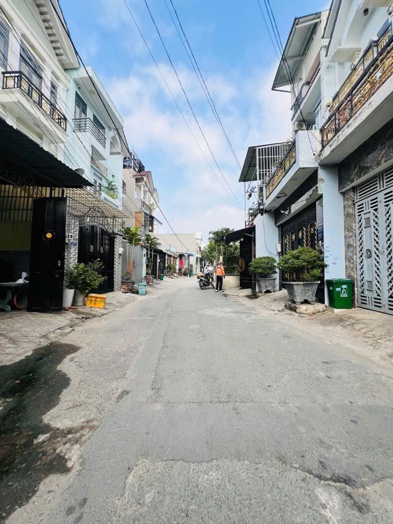 NHÀ HUỲNH THỊ HAI, QUẬN 12 – 92M², 2PN, XE HƠI VÀO NHÀ – 4,29 TỶ! 16024204