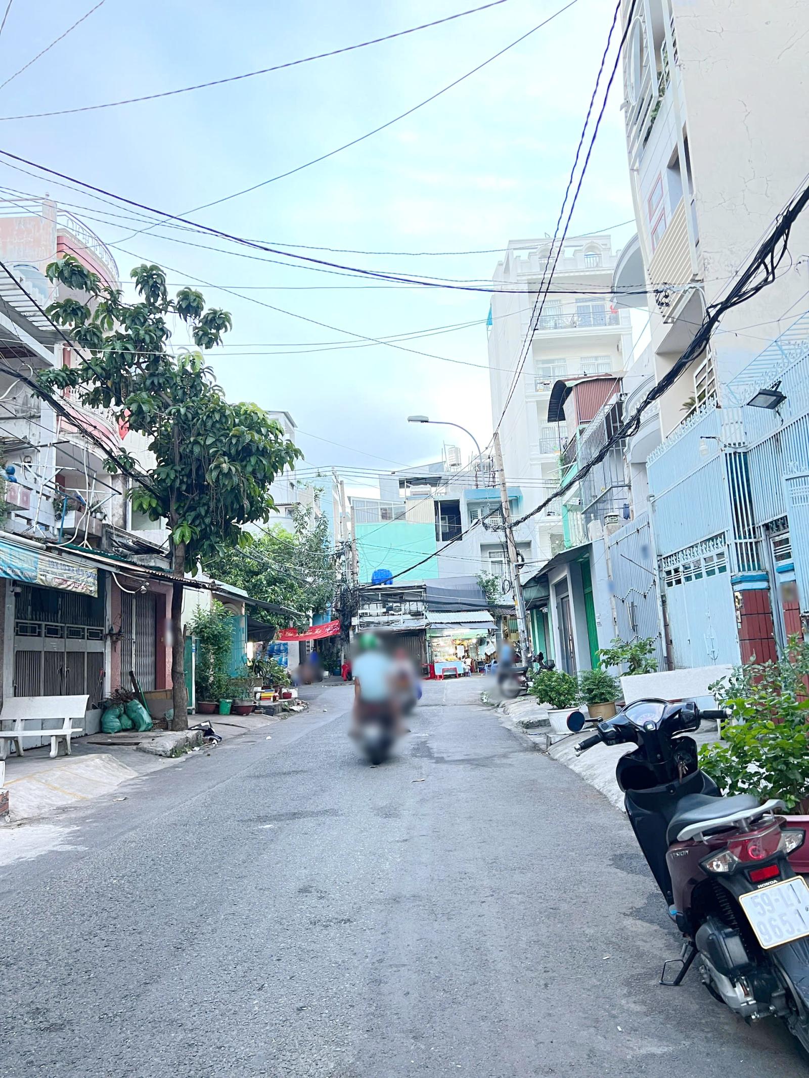 Nhà 4 tầng mặt tiền đường Đặng Thúc Liêng P4Q8 . 8.3 tỷ 16024246