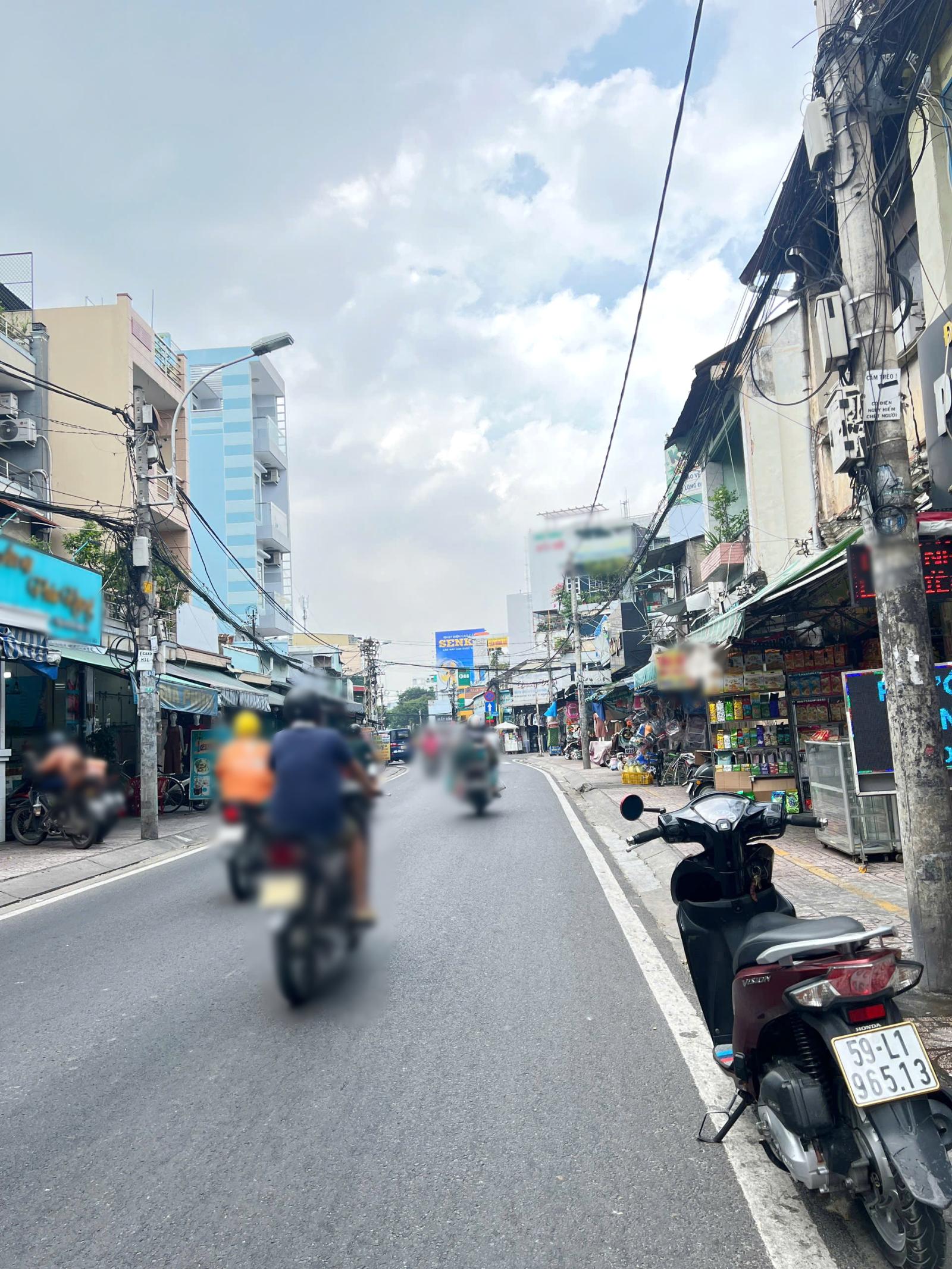 Nhà 3 tầng mặt tiền đường Cao Xuân Dục P13Q8. Giá: 7.8 tỷ 16024259